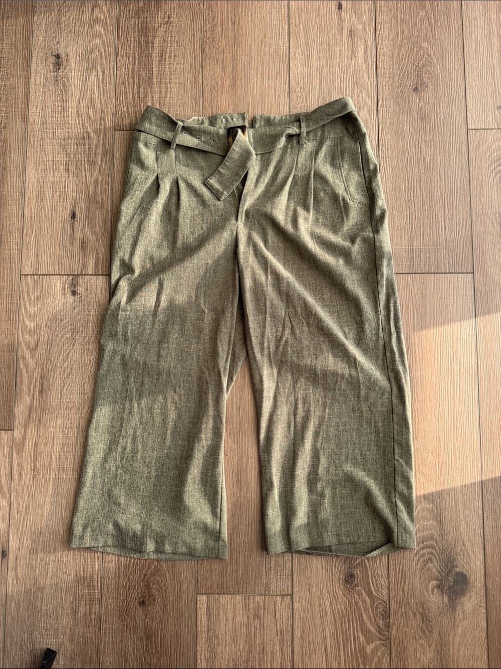 Women’s Olive Green Ankle Legth Dress Pants with Belt